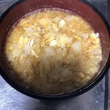 冬にぴったり、暖かい味噌味キャベツスープ